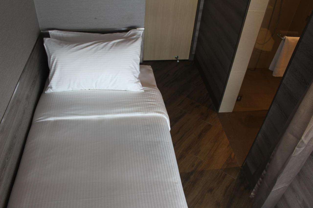 Plaza Premium Lounge Hotel Sepang Bagian luar foto